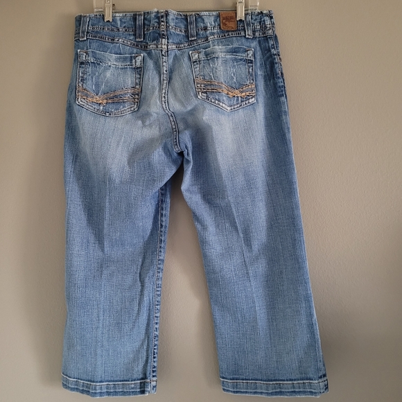 BKE Denim Distressed Crop Jeans Sz 32 - Picture 3 of 7